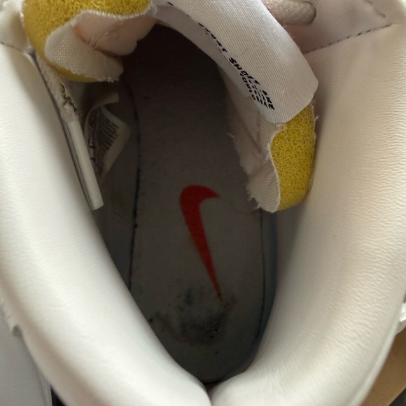 Nike Blazers in black and white - Picture 9 of 10